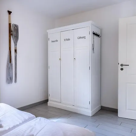 Apartment Hummelflug Ofc 01 *